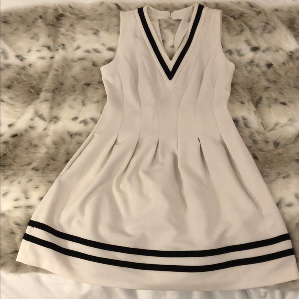 SPORTY/ TENNIS DRESS WHITE AND BLACK STRIPES